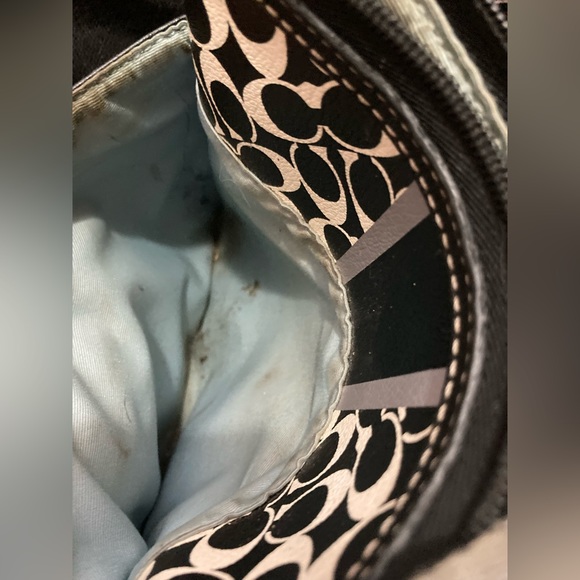 Pre-Owned Coach Signature Messenger Style Bag in Fair condition - Picture 15 of 16